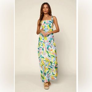 NWOT SKIES ARE BLUE Floral Tiered Maxi Dress Size Small